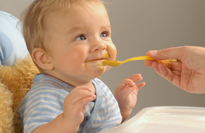 Как должно выглядеть наиболее сбалансированное питание годовалого ребёнка?