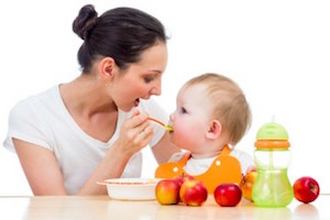 Как кормить малыша в первый год жизни? 