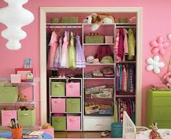 Детский шкаф для одежды: где и как его расположить?