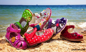 Выбор летней обуви для ребенка.